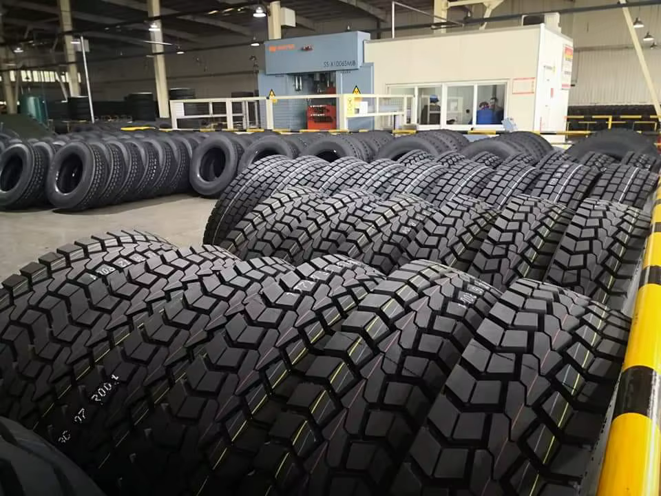Semi truck tyres